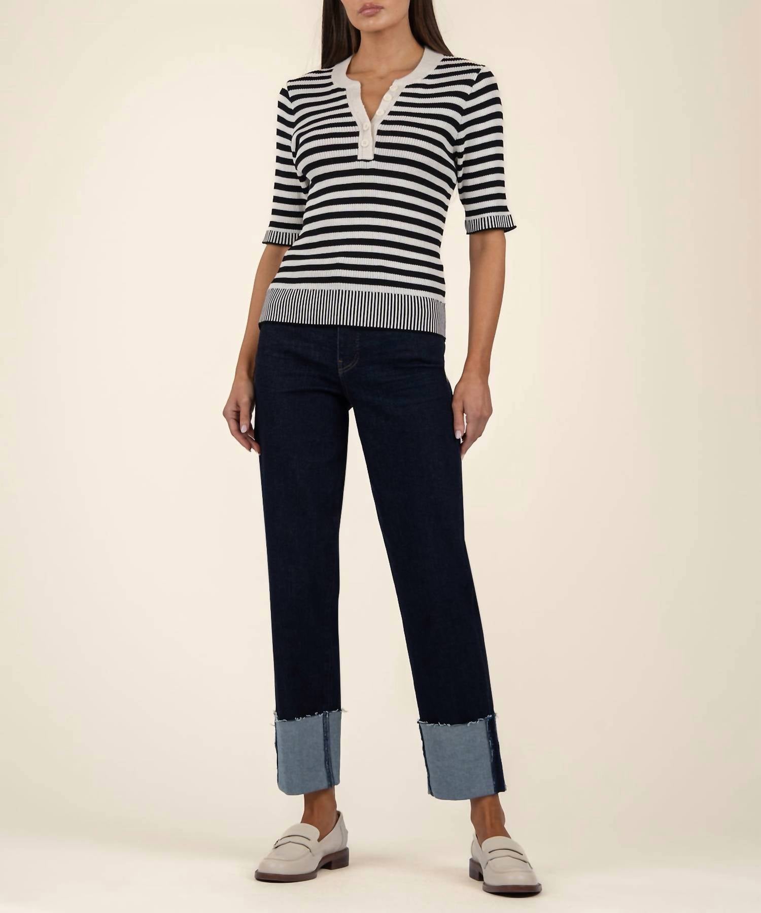 Alora Henley Top In Black / White