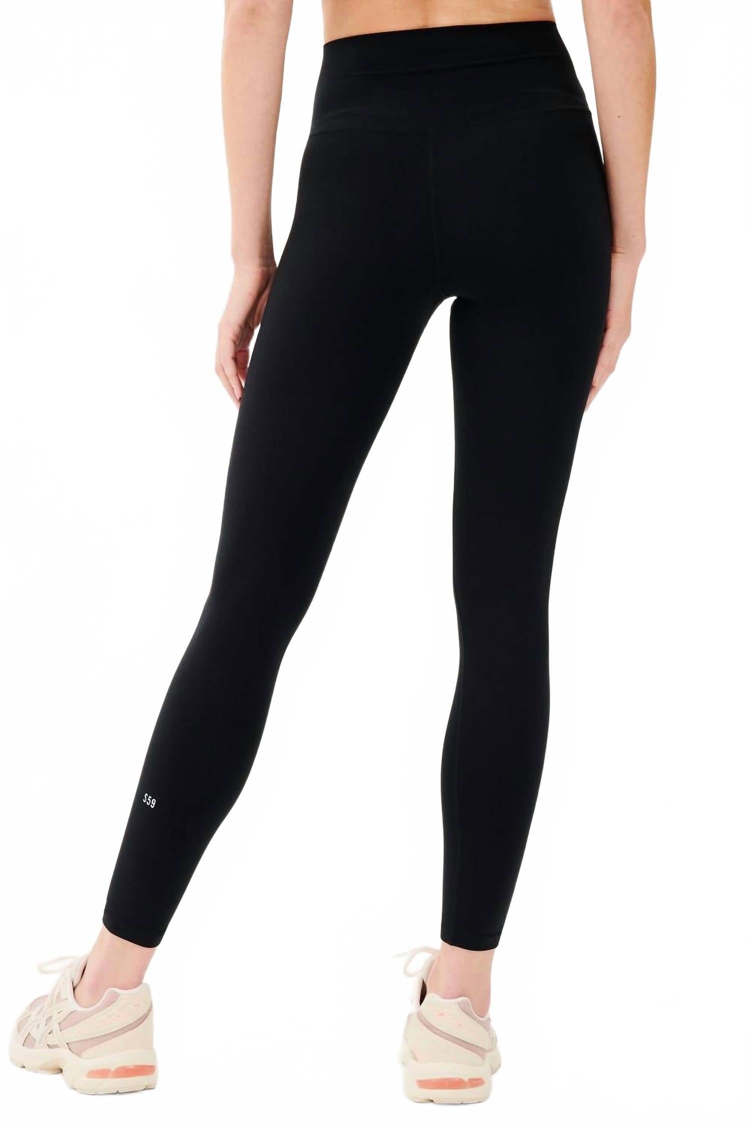 Airweight High Waist 26" Leggings In Black