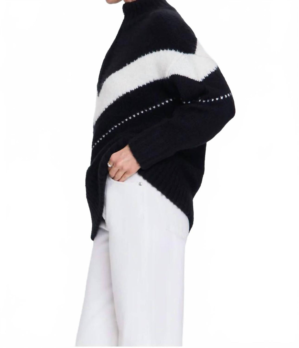 Arden Vanilla Ice Sweater In Black