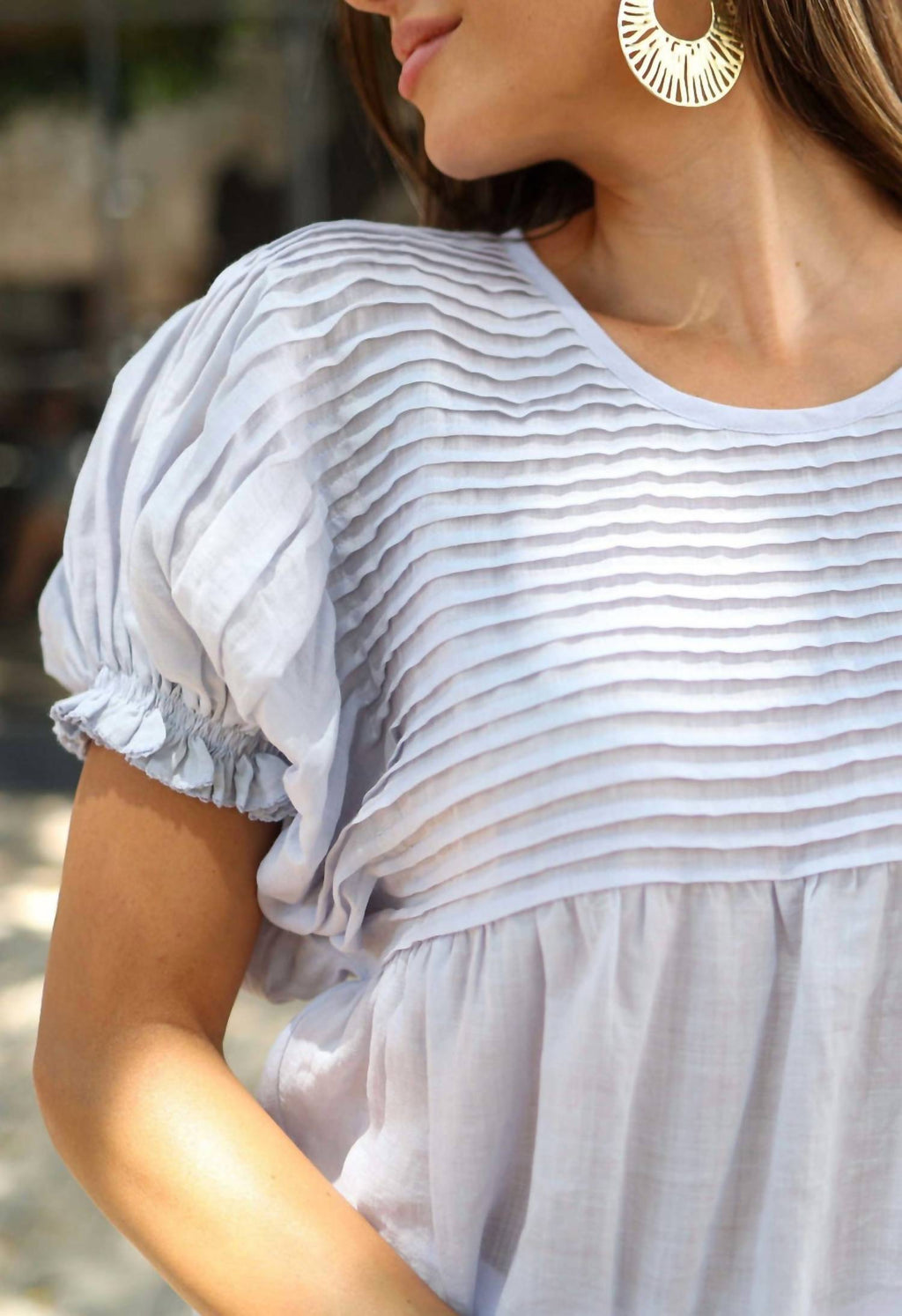 Amore Pintucks Top In Blue Glow