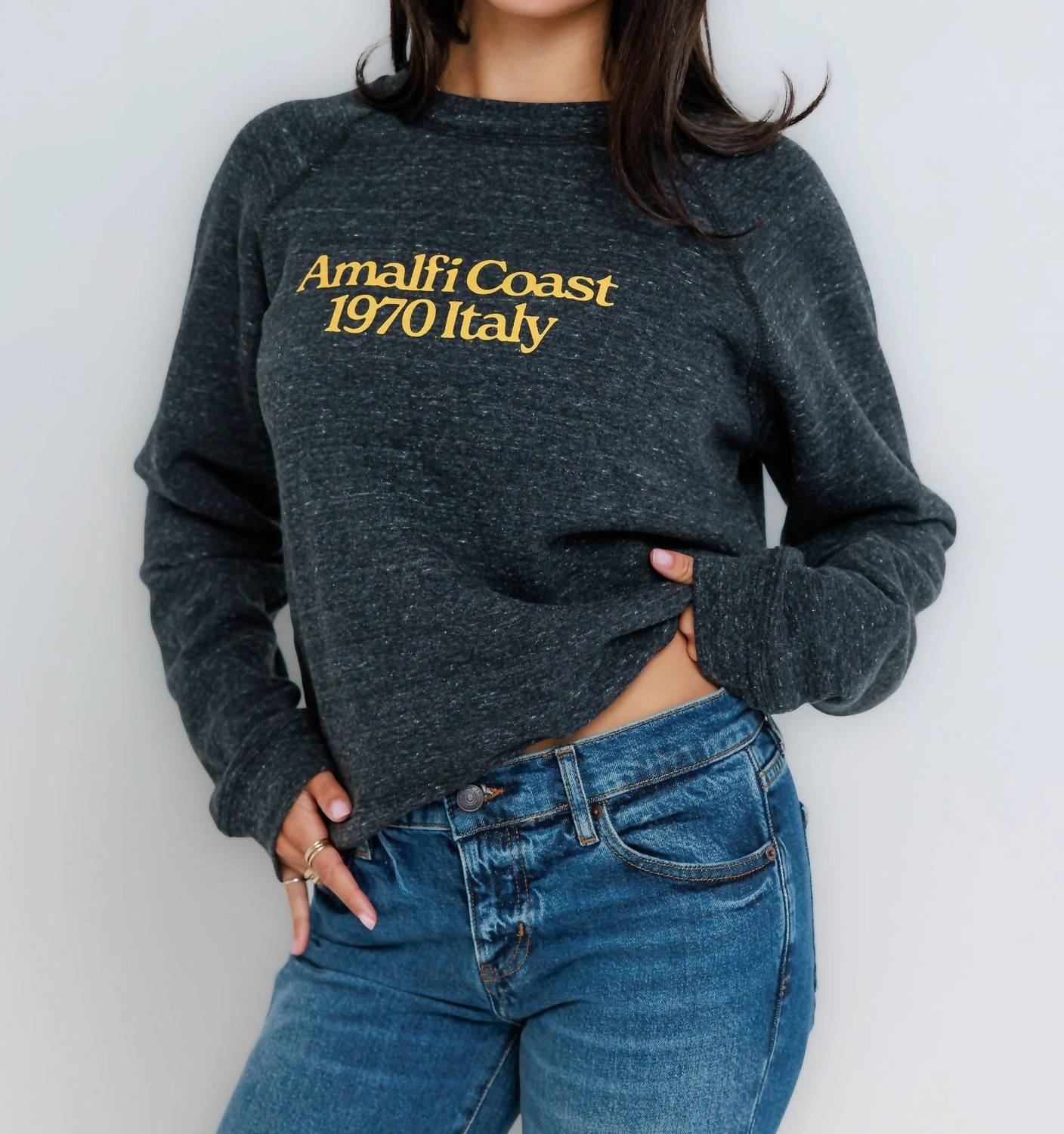Amalfi Coast Raglan Crew Sweatshirt In Vintage Black Overdye