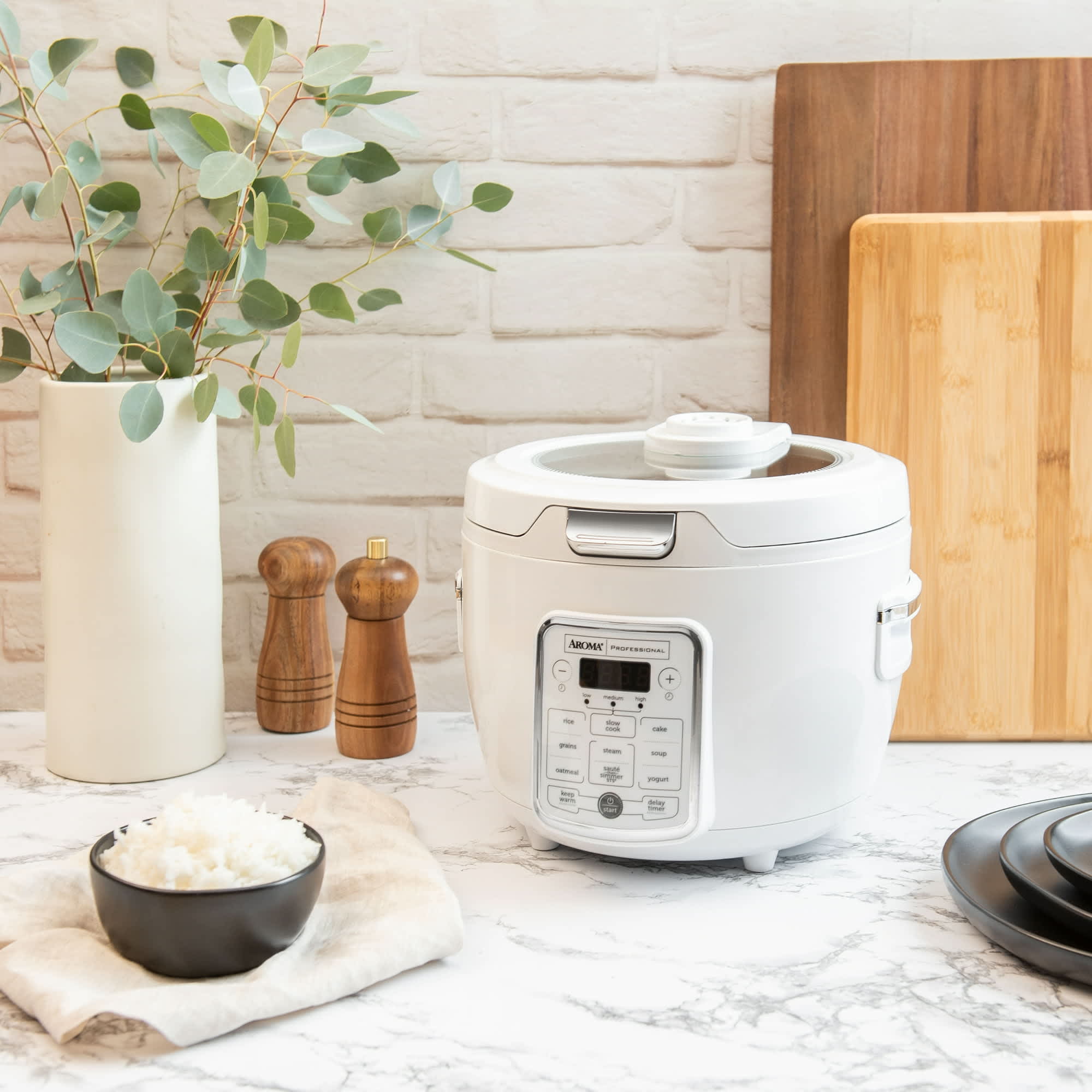 Aroma Professional 20-Cup (Cooked) / 4Qt. Digital Rice & Grain Multicooker Refurbished