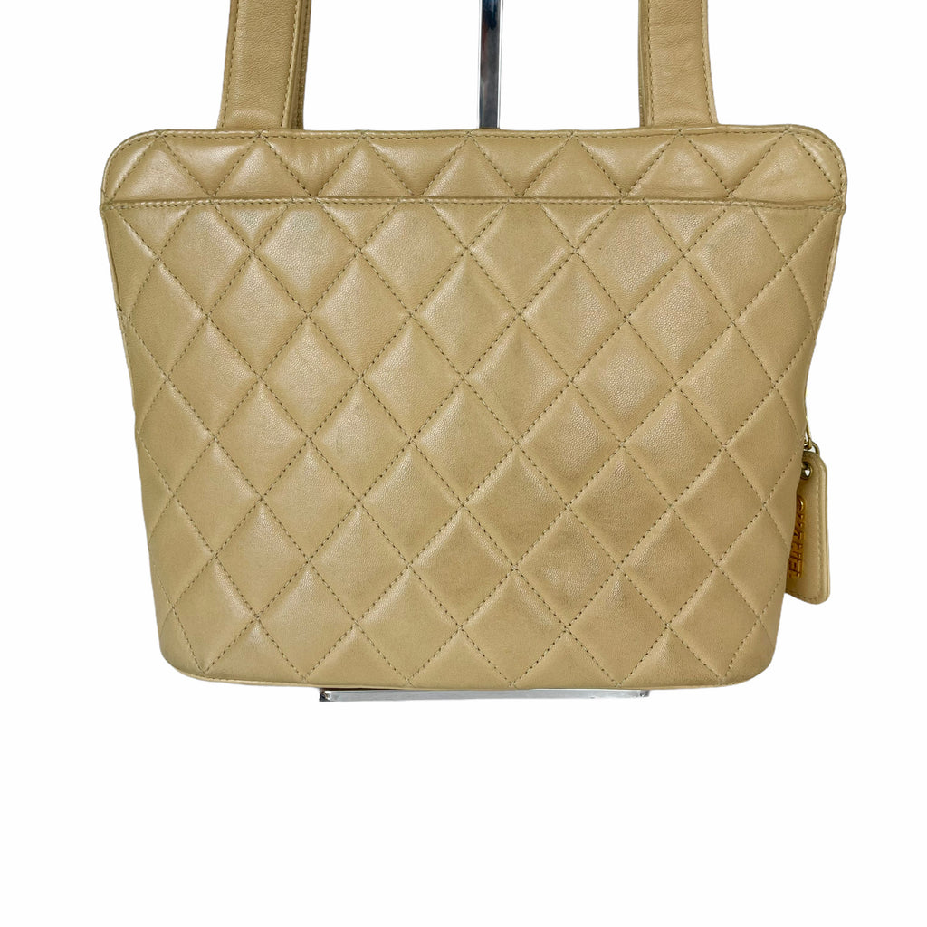 CHANEL Matelasse Beige Quilted Lambskin Leather Bag CC Logo