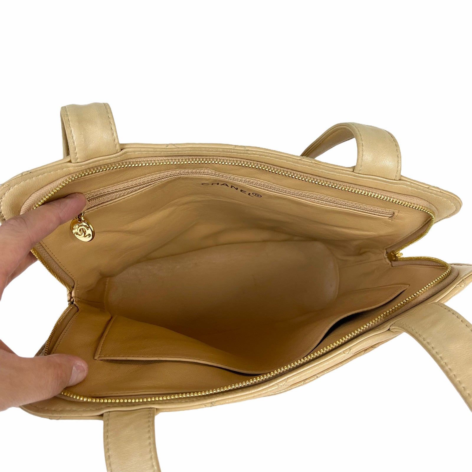 CHANEL Matelasse Beige Quilted Lambskin Leather Bag CC Logo