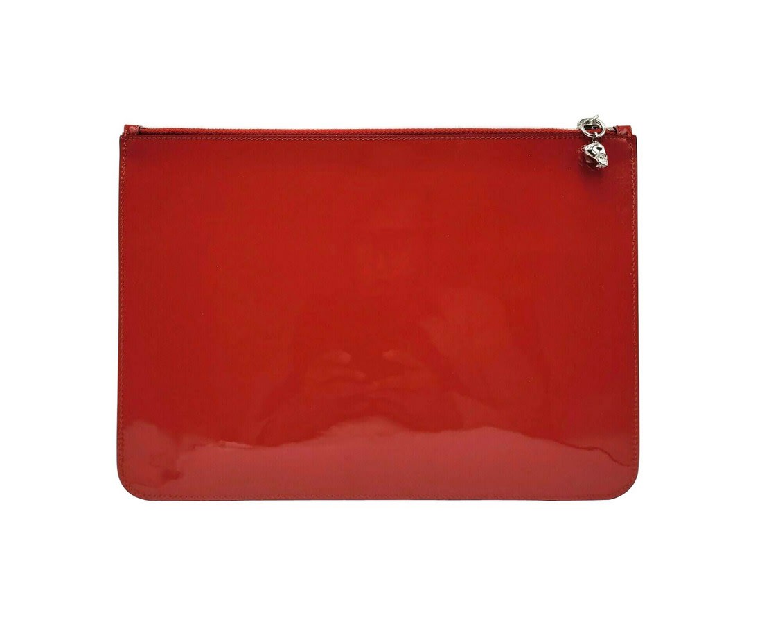 Alexander McQueen Women's Charm Patent Leather SkullPouch